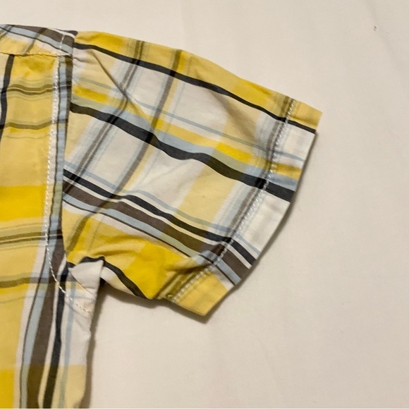 Tommy Hilfiger Button Up Tshirt Kids 4T Shirt - Picture 4 of 16